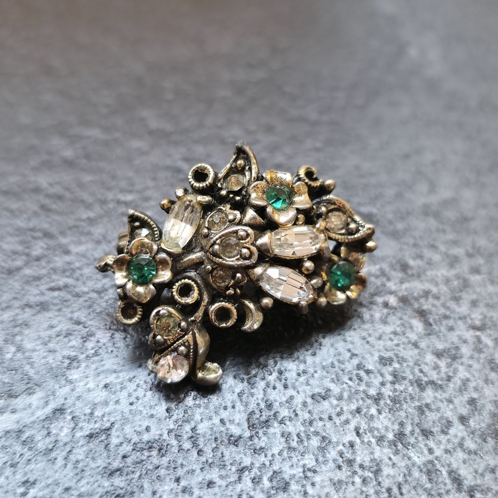 Vintage Hollycraft Rhinestone Floral Brooch – c. 1948–1952